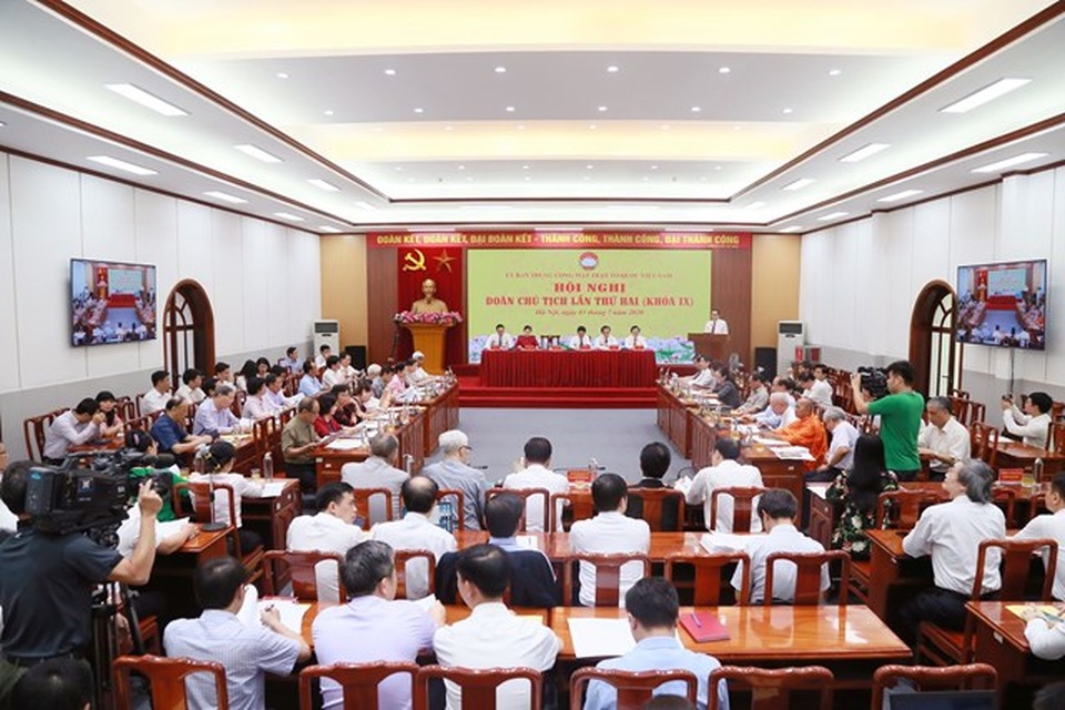 Gần 1.000 tỷ đồng đóng góp chống đại dịch - 1 Gần 1.000 tỷ đồng đóng góp chống đại dịch - 1