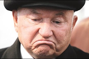 Cựu Thị trưởng Mátxcơva Yuri Luzhkov: Hẫng bước sau những sai lầm