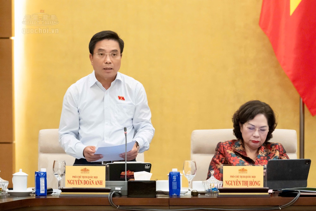 Thiên tai cực đoan, lo ngại tàu thuyền trôi trong lũ tác động đến hạ tầng - 2