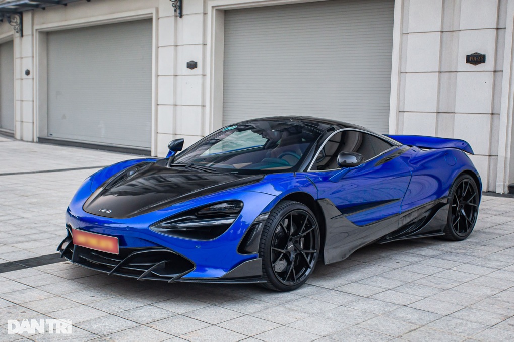 Đi 11.000km, siêu xe McLaren 720S mất giá 9 tỷ đồng dù đã được độ khủng - 13 Đi 11.000km, siêu xe McLaren 720S mất giá 9 tỷ đồng dù đã được độ khủng - 13