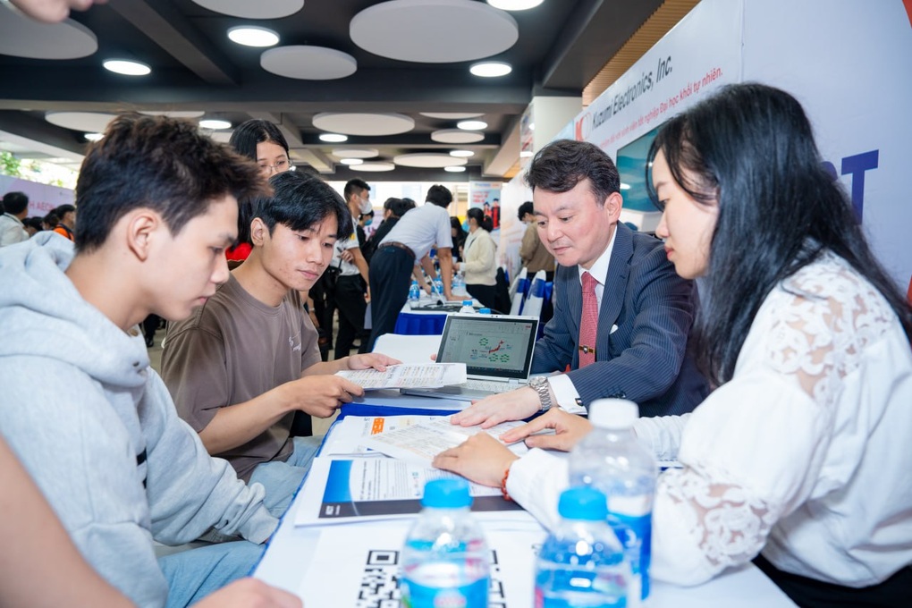 Hơn 30 doanh nghiệp Nhật Bản tìm cộng sự trong Japan Job Fair 2023 tại HUTECH - 1 Hơn 30 doanh nghiệp Nhật Bản tìm cộng sự trong Japan Job Fair 2023 tại HUTECH - 1