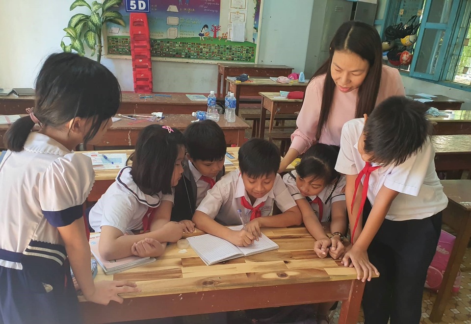 Cậu bé dân tộc Chăm đạt giải Nhì cuộc thi Toán trí tuệ Quốc tế - 4 Cậu bé dân tộc Chăm đạt giải Nhì cuộc thi Toán trí tuệ Quốc tế - 4