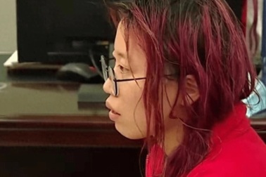 Bị đánh đuổi khỏi nhà, vợ quyết không ly hôn vì thấy chồng quá đẹp trai