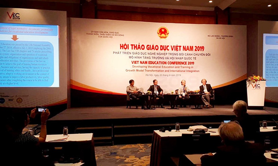 Cần thay đổi phương thức quản trị nhà trường trong giáo dục nghề nghiệp - 1 Cần thay đổi phương thức quản trị nhà trường trong giáo dục nghề nghiệp - 1