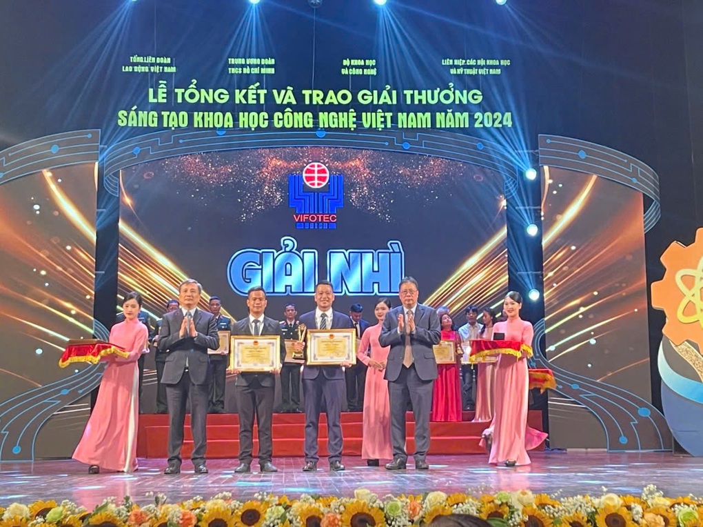 EVNCPC giành 5 giải tại Giải thưởng Sáng tạo khoa học công nghệ Việt Nam năm 2024 - 1 EVNCPC giành 5 giải tại Giải thưởng Sáng tạo khoa học công nghệ Việt Nam năm 2024 - 1