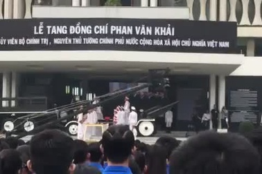 Phút mặc niệm tại Lễ truy điệu nguyên Thủ tướng Phan Văn Khải