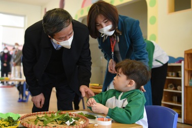 Bộ trưởng GD-ĐT: "Tất cả học sinh đều cần phải đến trường"