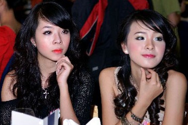 Miss Teen rạng rỡ trong đêm trao giải Top 20 Miss Cuxi