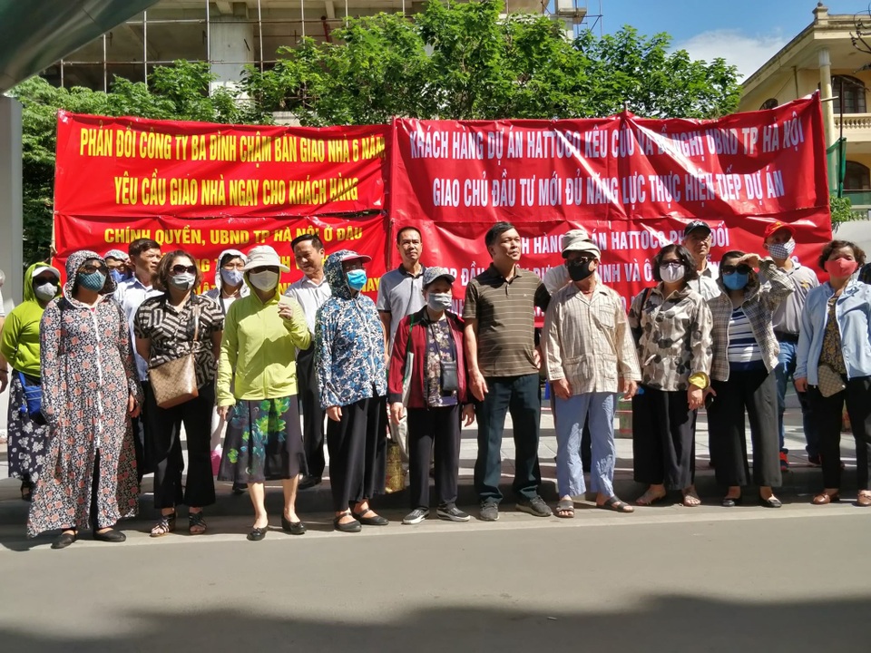 Dự án Hattoco Hà Đông: Cả thập kỷ vẫn “nằm im, người mua dài cổ chờ - 2 Dự án Hattoco Hà Đông: Cả thập kỷ vẫn “nằm im, người mua dài cổ chờ - 2