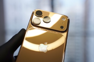 iPhone 17 Pro Max bản độ mạ vàng, giá từ 139 triệu đồng - 2