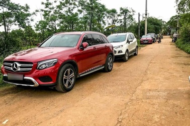 Ôm tiền "lướt sóng" đất, đại gia Hà Nội mất trắng cả chục tỷ đồng