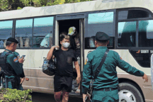 Thoát ổ lừa đảo tại Campuchia, nhiều người vẫn "nuôi mộng" quay lại