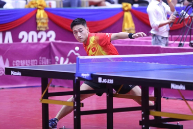 Nguyễn Anh Tú giành huy chương bạc bóng bàn SEA Games 32