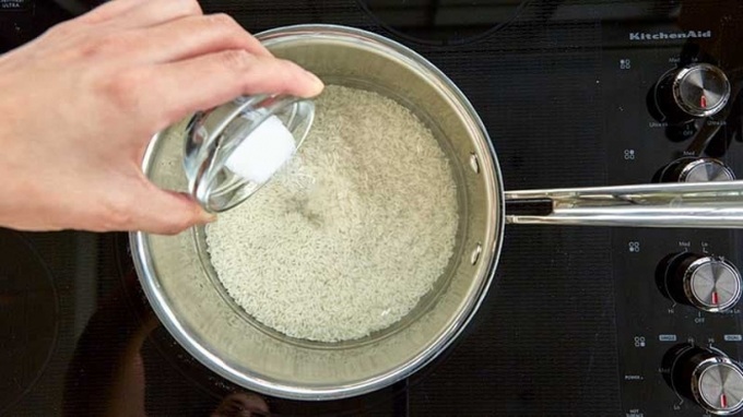 Chỉ cần 1 loại gia vị bếp nhà ai cũng có, gạo nhà bạn không còn bị lũ mọt làm phiền nữa - Ảnh 4. Chỉ cần 1 loại gia vị bếp nhà ai cũng có, gạo nhà bạn không còn bị lũ mọt làm phiền nữa - Ảnh 4.