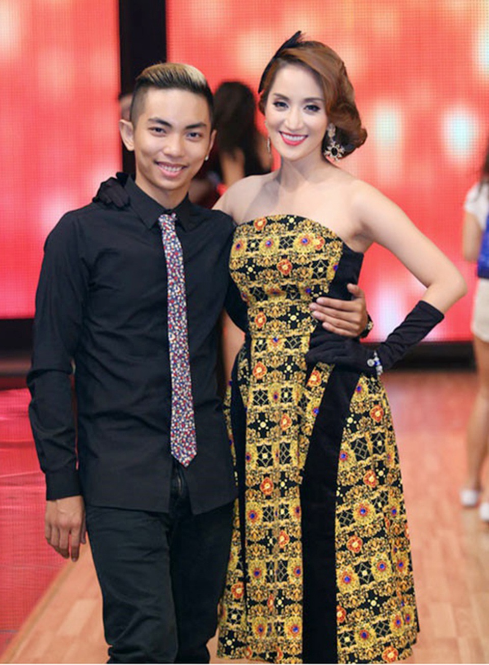 Phan Hiển: “Vợ chồng phải chịu đựng nhau mới có thể sống với nhau” - 6 Phan Hiển: “Vợ chồng phải chịu đựng nhau mới có thể sống với nhau” - 6