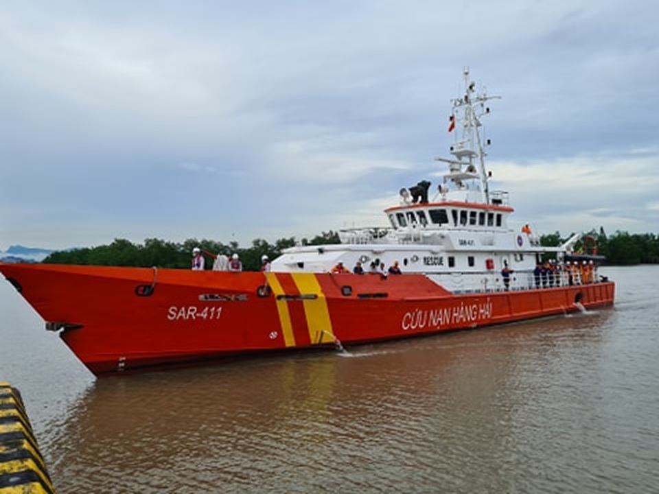 4 thuyền viên xấu số trong vụ tàu cá bị chìm đã được về với đất liền - 1 4 thuyền viên xấu số trong vụ tàu cá bị chìm đã được về với đất liền - 1