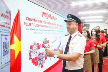 Vietjet chung tay tái thiết cuộc sống người dân sau bão lũ