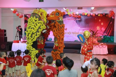 Tập đoàn Đỉnh Vàng tổ chức vui Tết Trung thu - Lễ Hội Trăng Rằm