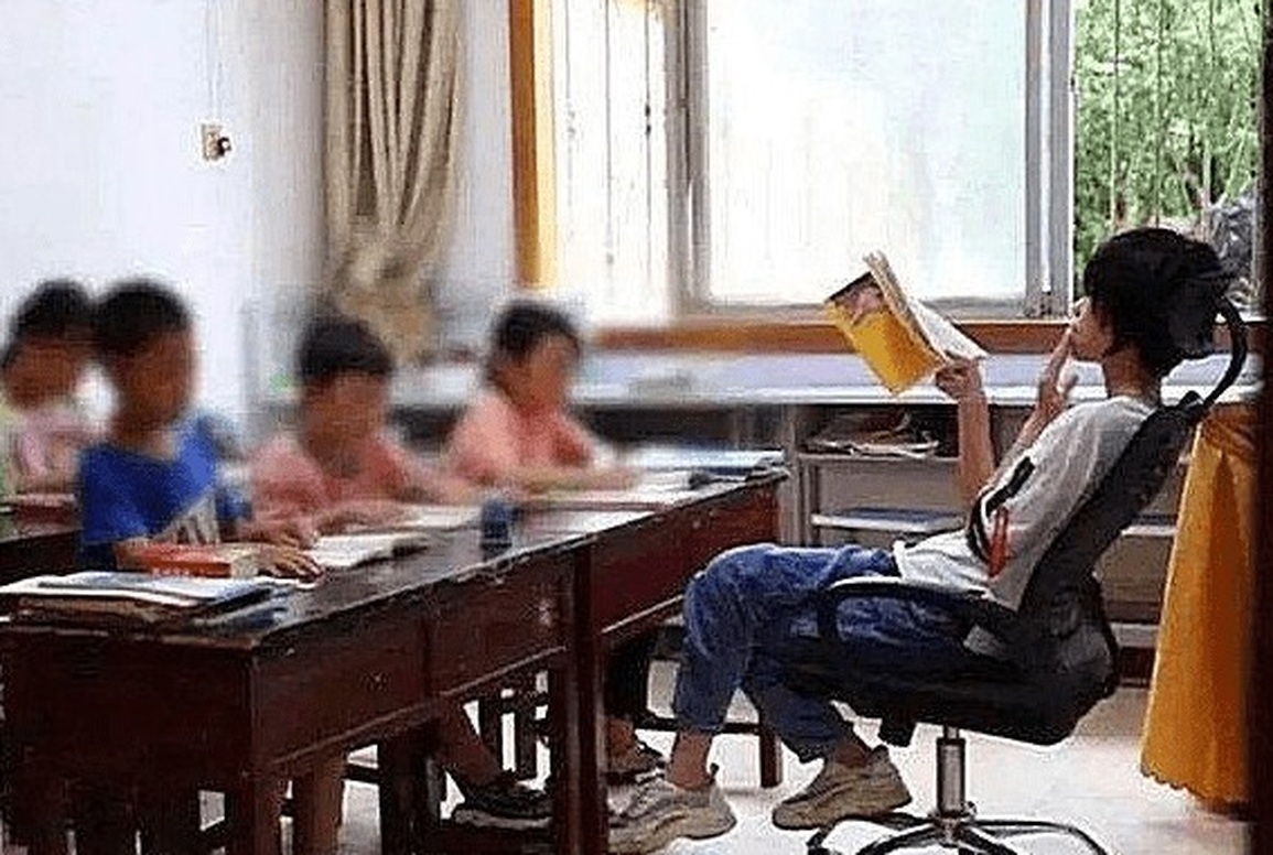 Cuộc sống của thần đồng 10 tuổi vào đại học: Tháng thu nhập 7 triệu đồng - 3 Cuộc sống của thần đồng 10 tuổi vào đại học: Tháng thu nhập 7 triệu đồng - 3