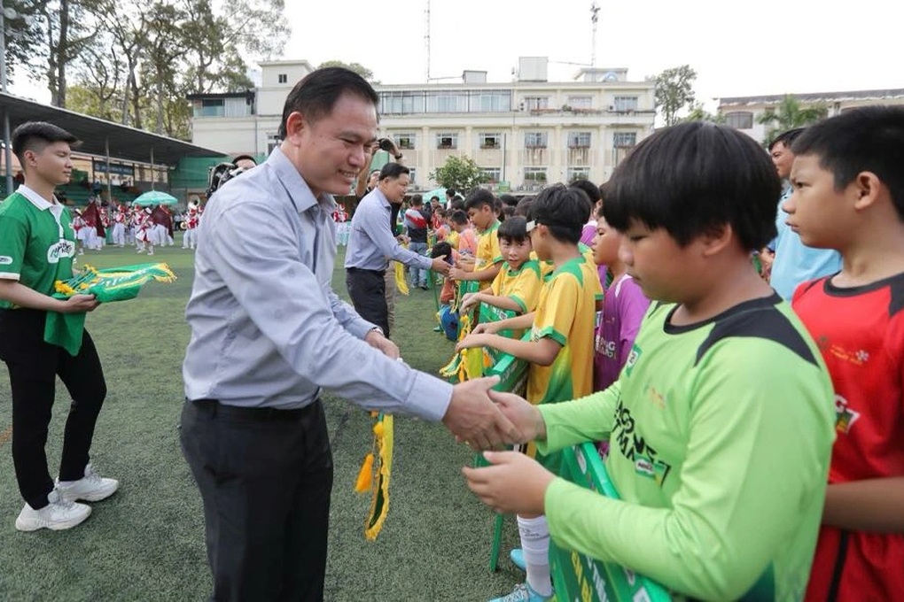 Khai mạc vòng chung kết Bóng đá học đường TPHCM 2024-2025 - 1 Khai mạc vòng chung kết Bóng đá học đường TPHCM 2024-2025 - 1