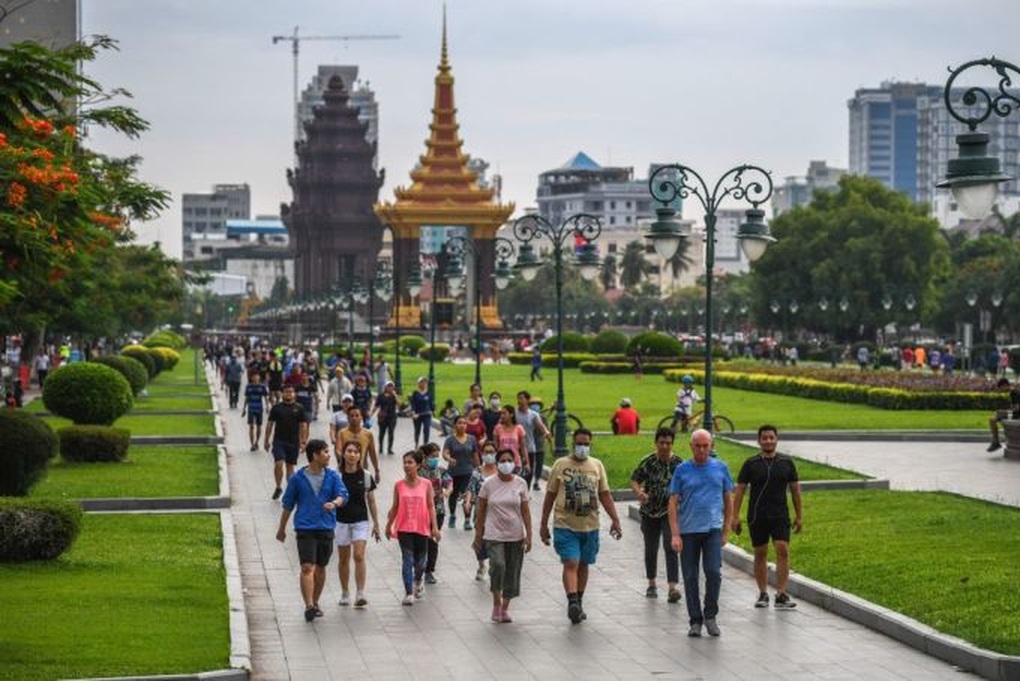 Đi mua USD thuê, mua 5.000 USD được trả công 1,5-2 triệu đồng/ngày - 3 Đi mua USD thuê, mua 5.000 USD được trả công 1,5-2 triệu đồng/ngày - 3