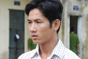 Bắt đối tượng vi phạm giao thông, phát hiện kẻ trộm vàng