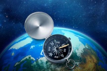 Kim la bàn sẽ chỉ hướng nào khi được đưa ra ngoài không gian?