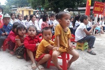 Khai giảng muộn nơi vùng tâm lũ