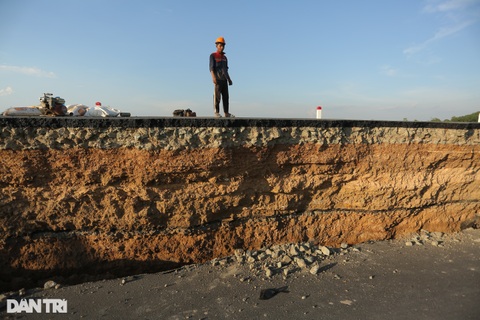 Đường mới làm nứt toác ở Tây Ninh: "Không khác gì con đường đất đổ tạm"