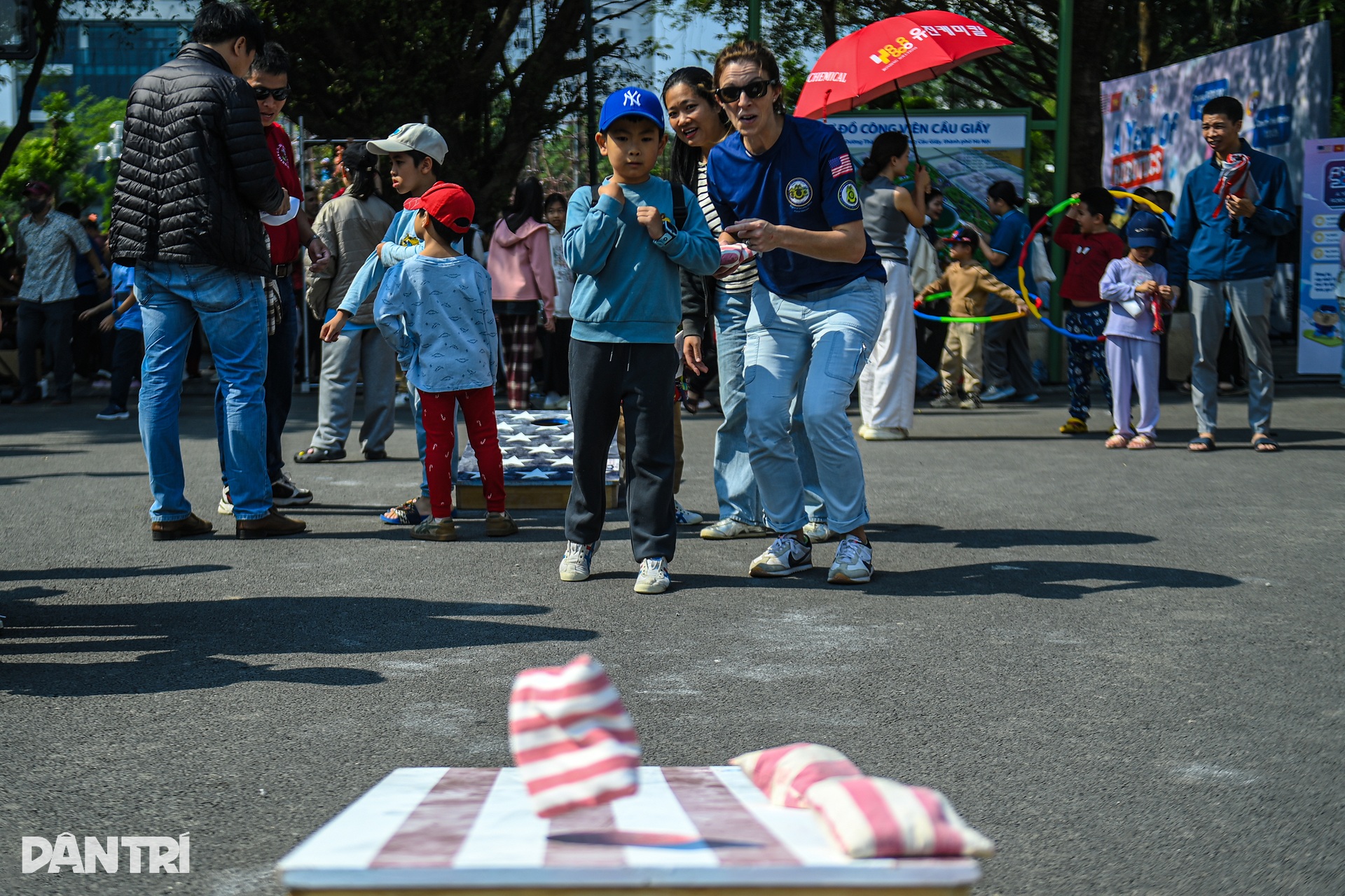 Hàng nghìn người tham gia Ngày hội hữu nghị Việt - Mỹ ở Hà Nội - 7