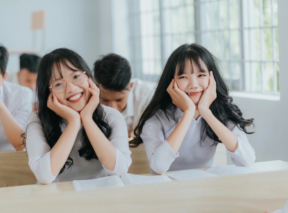 Nữ sinh trường huyện đạt điểm 10 môn Sử nguyện vọng trở thành phóng viên - 1 Nữ sinh trường huyện đạt điểm 10 môn Sử nguyện vọng trở thành phóng viên - 1