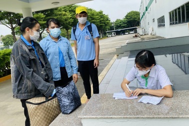 Còn hơn 400 người lao động ở TPHCM chưa nhận tiền hỗ trợ thất nghiệp