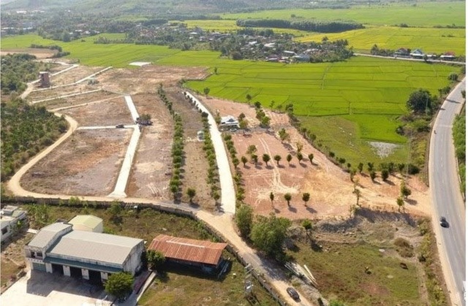 Bộ TNMT thanh tra việc phân lô bán nền tràn lan, bát nháo ở Khánh Hòa - 3 Bộ TNMT thanh tra việc phân lô bán nền tràn lan, bát nháo ở Khánh Hòa - 3