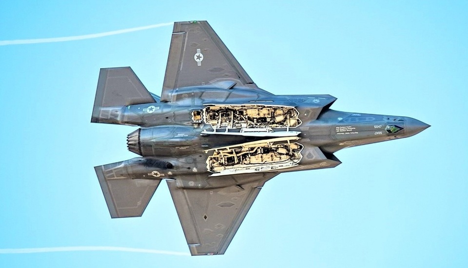 Chiến đấu cơ tàng hình F-35 có thể là một cấu phần của Bộ ba Hạt nhân Mỹ - 1 Chiến đấu cơ tàng hình F-35 có thể là một cấu phần của Bộ ba Hạt nhân Mỹ - 1