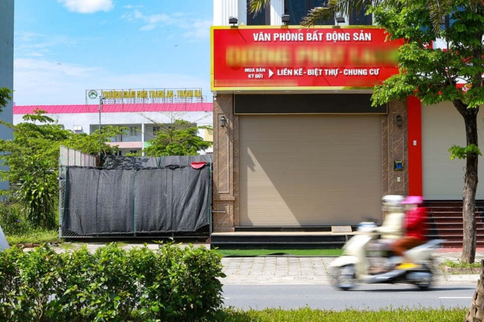 Vỡ mộng thưởng Tết, giới địa ốc ngậm ngùi nhận gói quà 300 nghìn đồng - 2 Vỡ mộng thưởng Tết, giới địa ốc ngậm ngùi nhận gói quà 300 nghìn đồng - 2