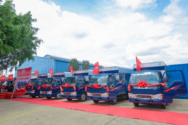 Jac bàn giao 100 xe trường lái H350 cho Trung tâm dạy nghề lái xe Sài Gòn