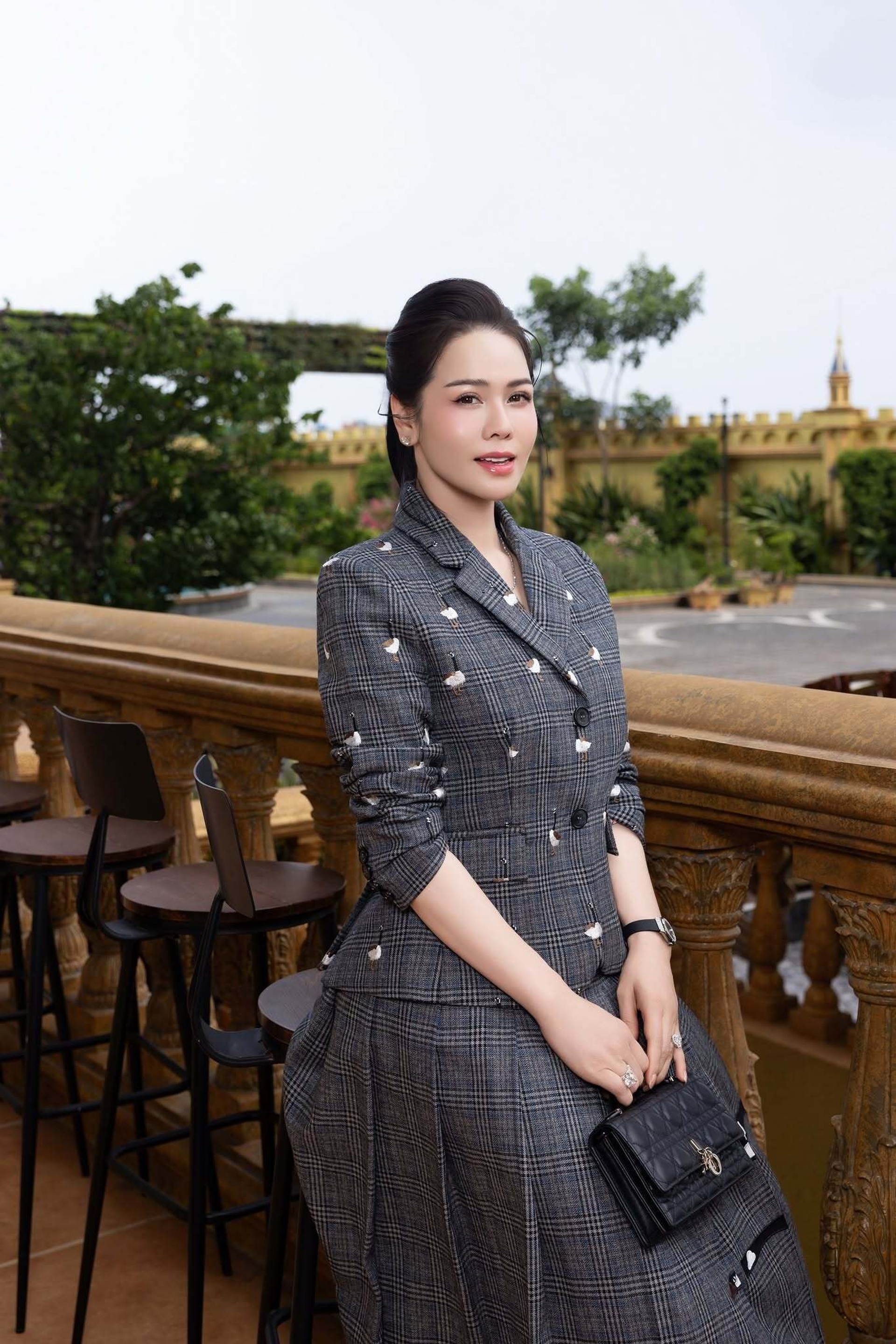 Nhật Kim Anh tuổi 41: Làm mẹ đơn thân ở biệt thự 220m2, được gọi phú bà - 1
