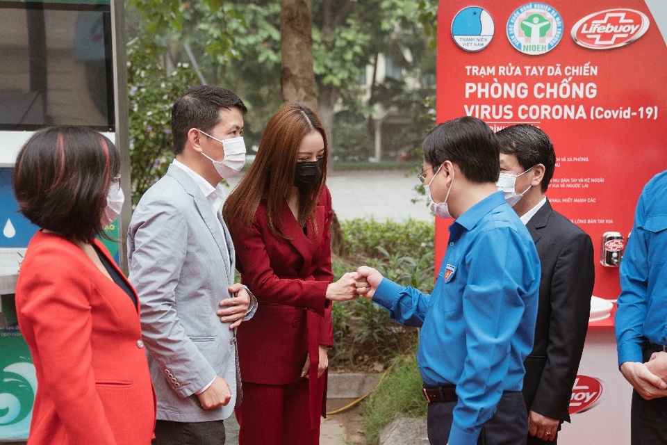 Kết thúc 1 tháng gây quỹ: 113 trạm rửa tay dã chiến hoàn thành - 1 Kết thúc 1 tháng gây quỹ: 113 trạm rửa tay dã chiến hoàn thành - 1