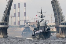 Uy lực dàn tàu chiến hiện đại của Hải quân Nga