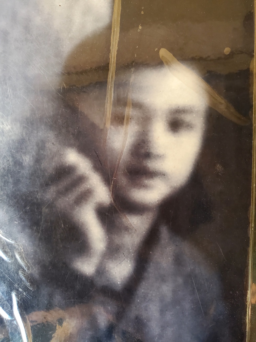 Chờ điều kỳ diệu như cuốn nhật ký lưu lạc hơn nửa vòng trái đất trở về! - 8