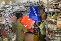 Phát hiện cơ sở bán giày hàng hiệu rởm trên Zalo, thu giữ gần 5.200 đôi