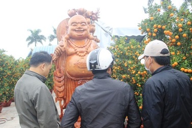 Những “tuyệt phẩm” gỗ mỹ nghệ giá hàng trăm triệu đồng