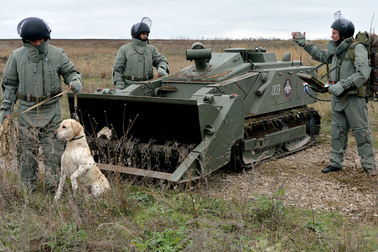 Hai “sát thủ” diệt mìn của quân đội Nga tại Syria