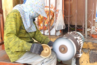 Những nghề "hái ra tiền" tại Hội An vào dịp Tết