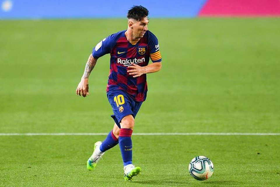 Cựu tiền đạo Barcelona lên tiếng xin lỗi vì xúc phạm Messi - 1
