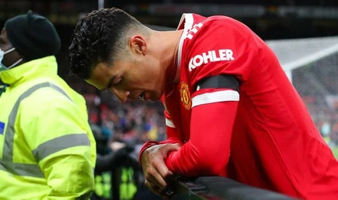 Man Utd thua Middlesbrough, báo Anh đưa ra 20 lý do khuyên C.Ronaldo ra đi - 2 Man Utd thua Middlesbrough, báo Anh đưa ra 20 lý do khuyên C.Ronaldo ra đi - 2