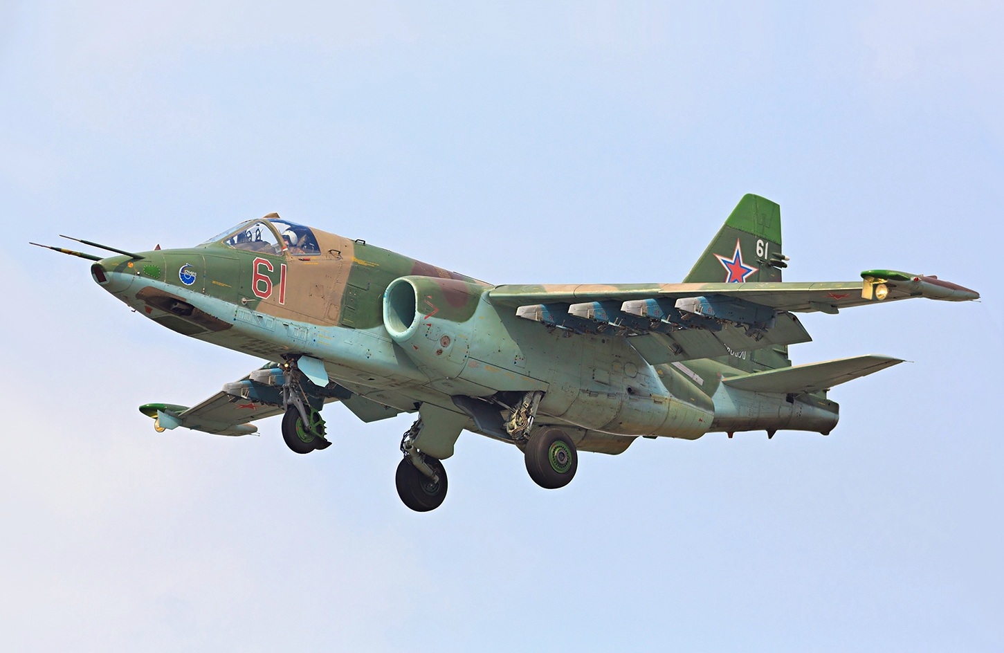Máy bay Su-25 của Nga trúng 2 tên lửa Ukraine - 1