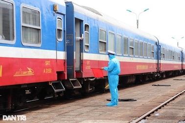 Những chuyến tàu đặc biệt đưa gần 3.000 người hồi hương