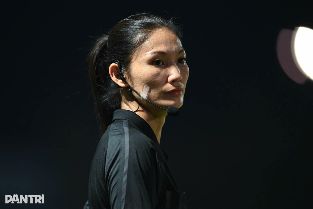 Trọng tài thổi oan tuyển nữ Việt Nam ở SEA Games được phong cấp FIFA? - 3 Trọng tài thổi oan tuyển nữ Việt Nam ở SEA Games được phong cấp FIFA? - 3