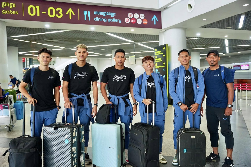 Dàn sao nhập tịch Campuchia có mặt ở Việt Nam, HLV chỉ ra điều bất lợi - 1